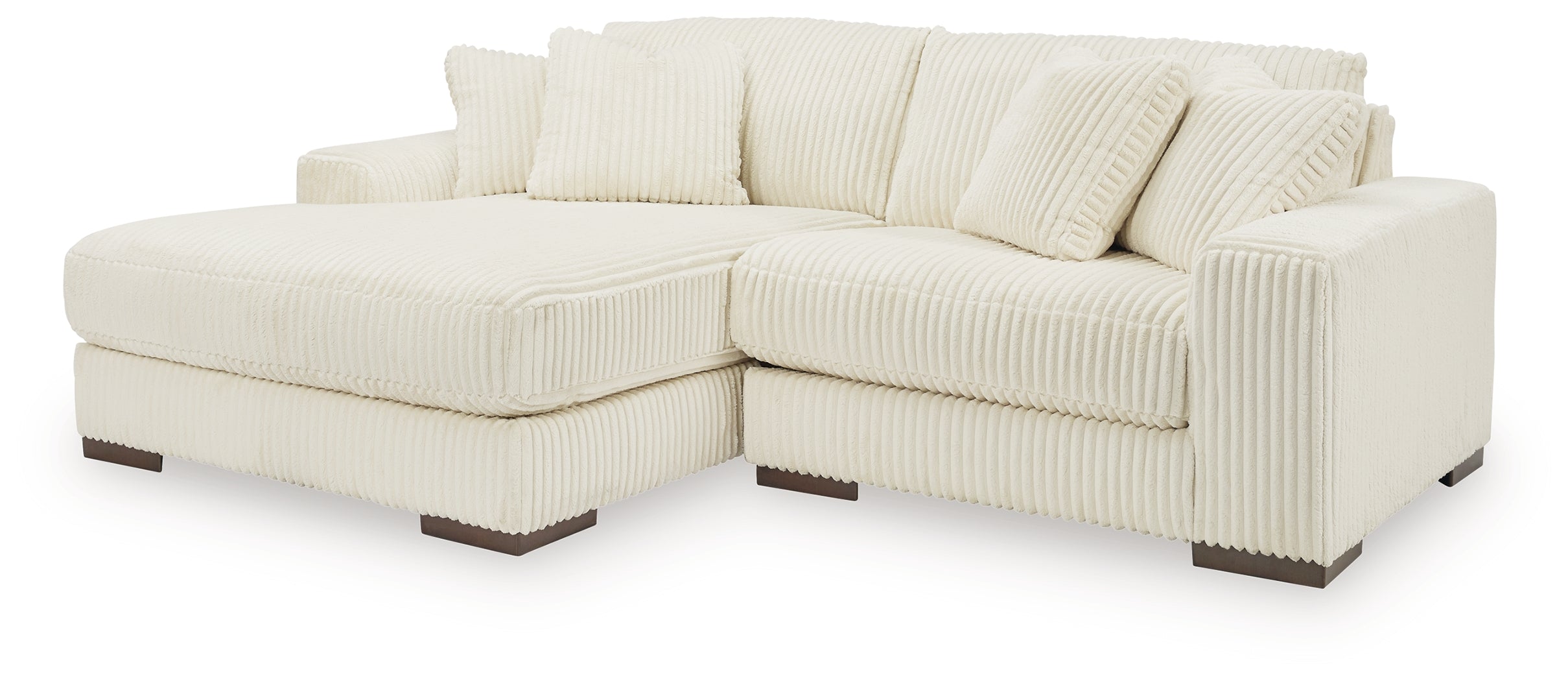 Lindyn 2-Piece Sectional with Chaise
