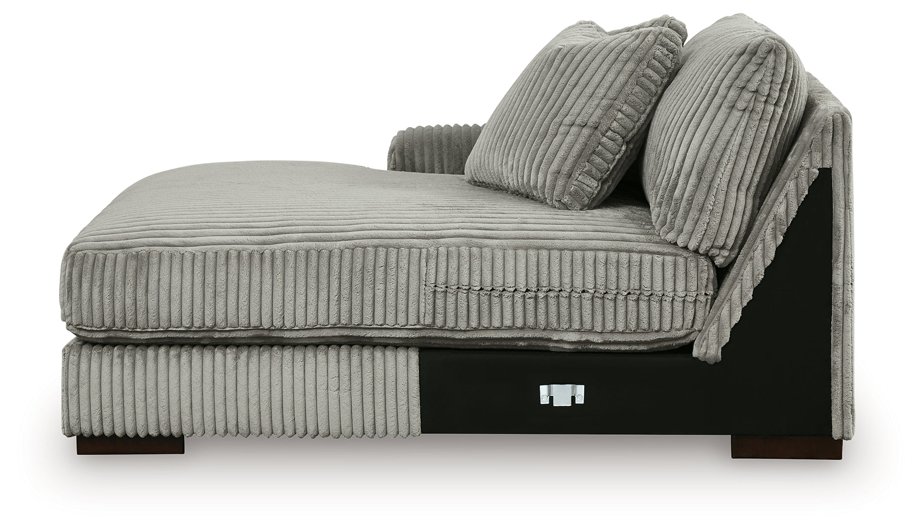 Lindyn 3-Piece Sectional with Double Chaise