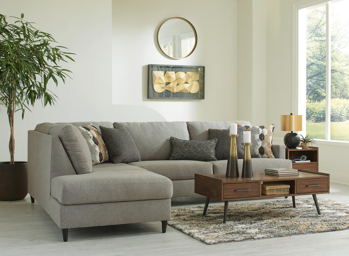 Santasia 2-Piece Sectional with Chaise