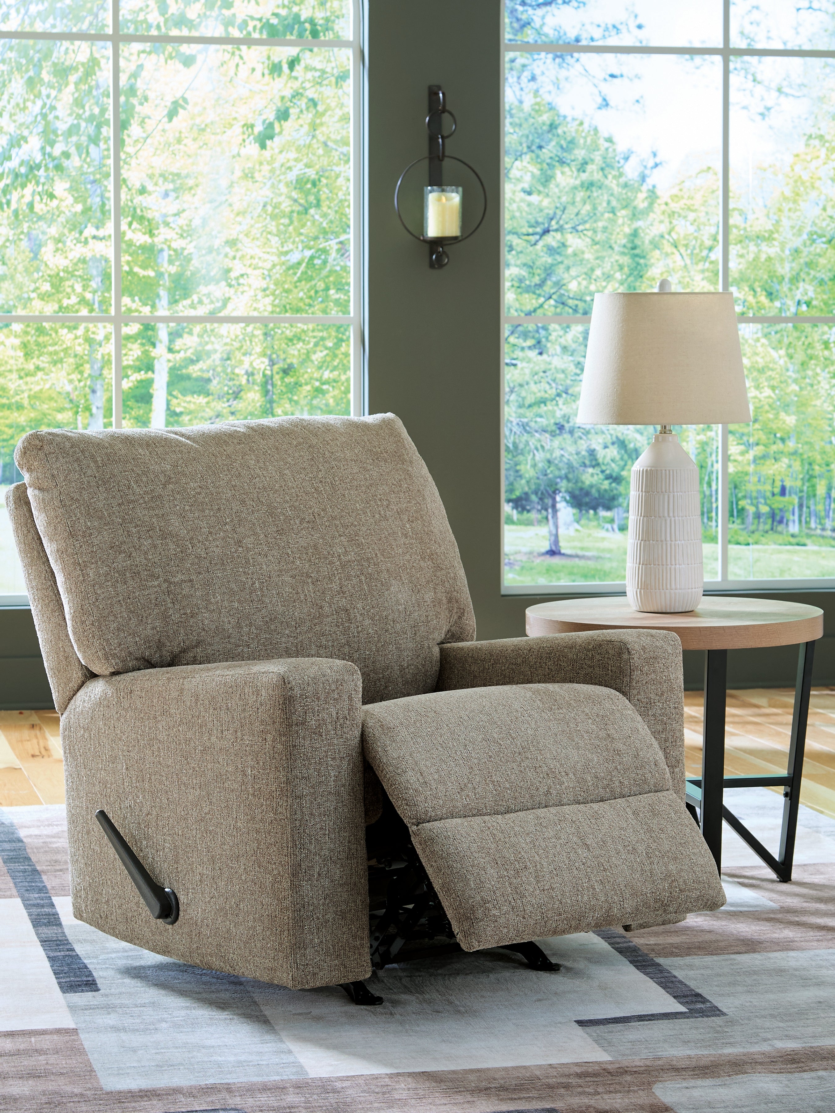 Newellen Recliner