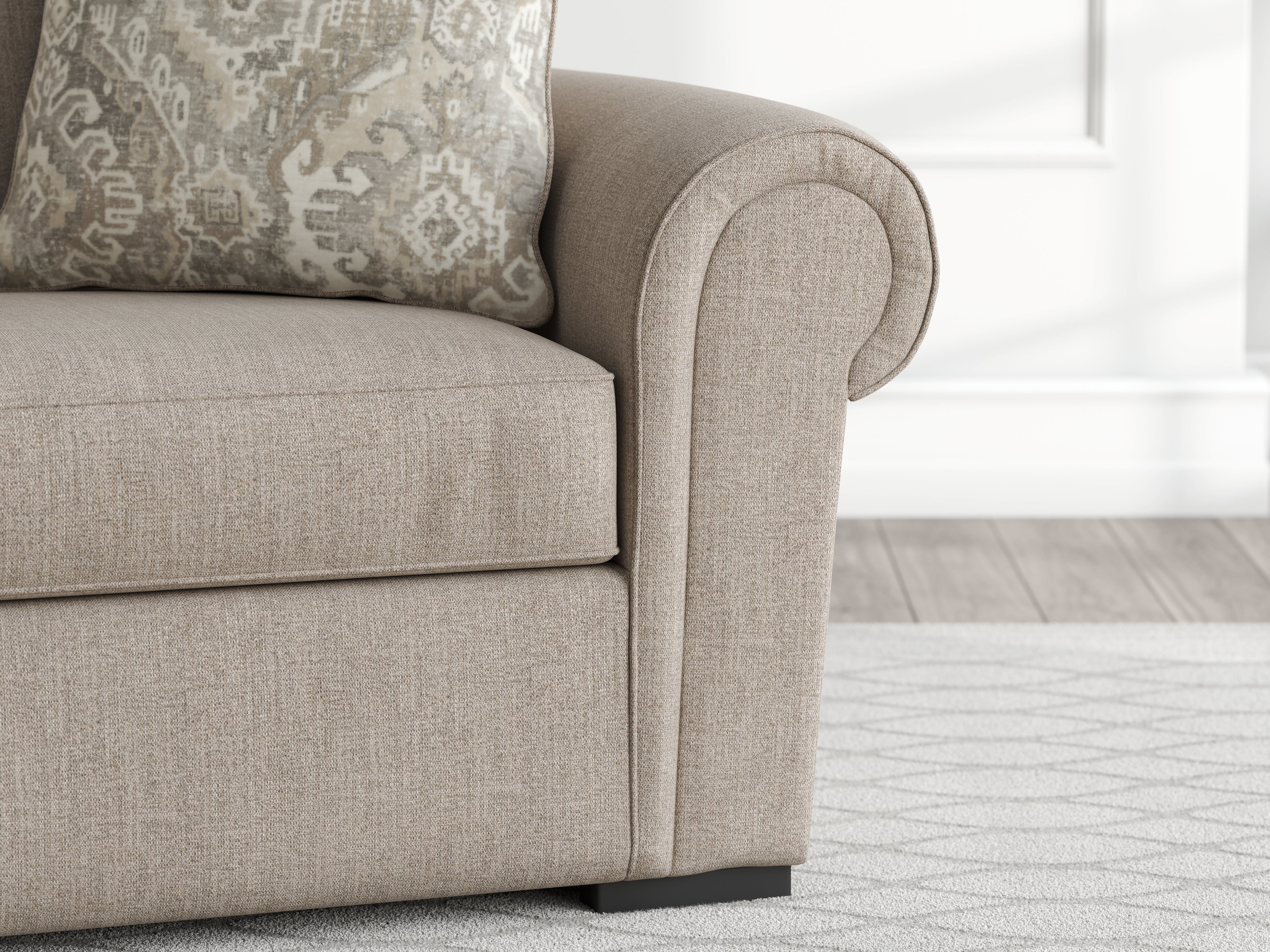 Sararose Oversized Chair