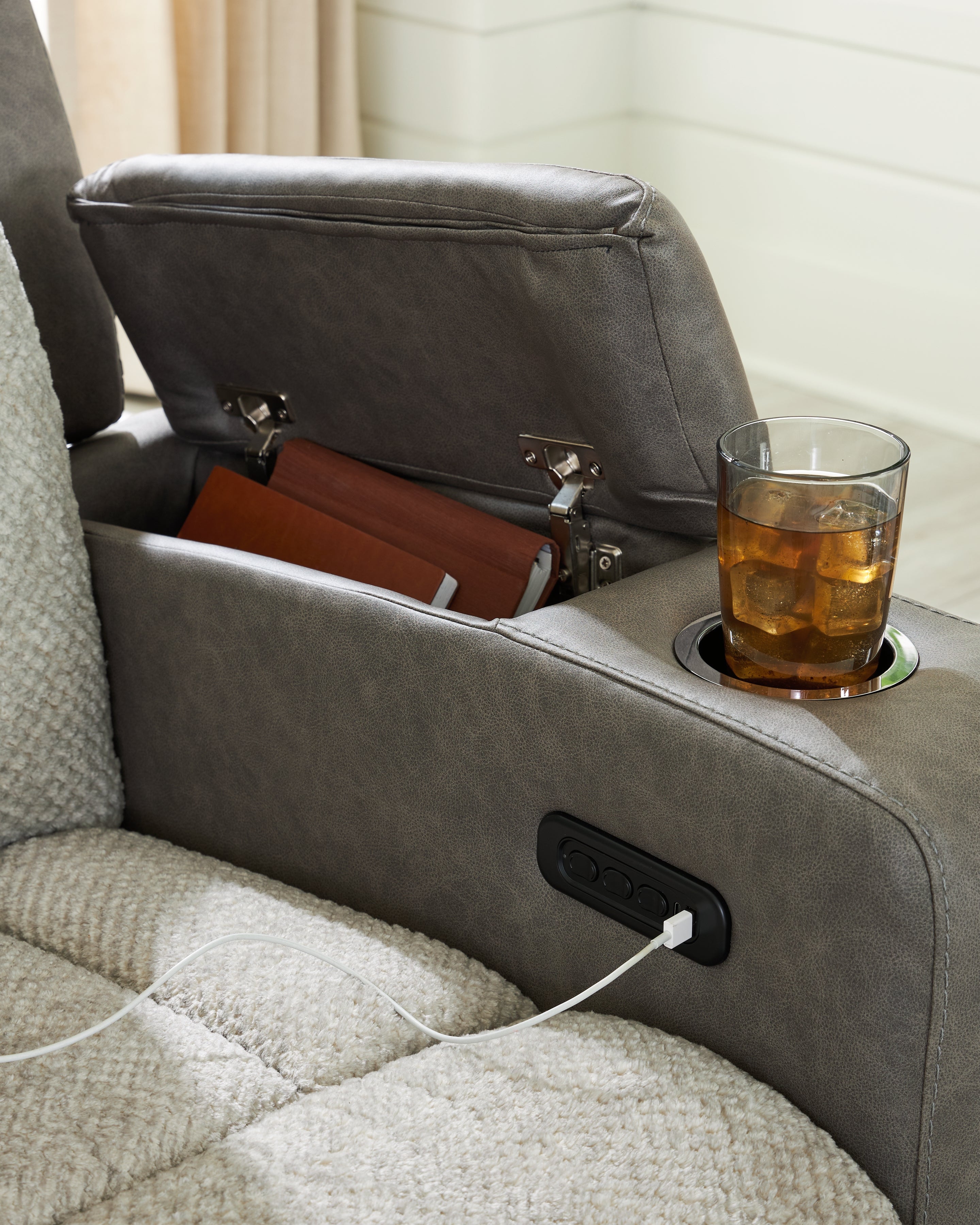 WhipLash Power Recliner