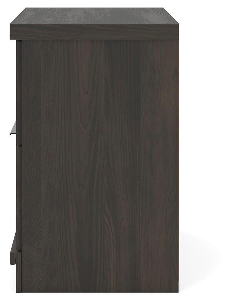 Shaehartin Nightstand
