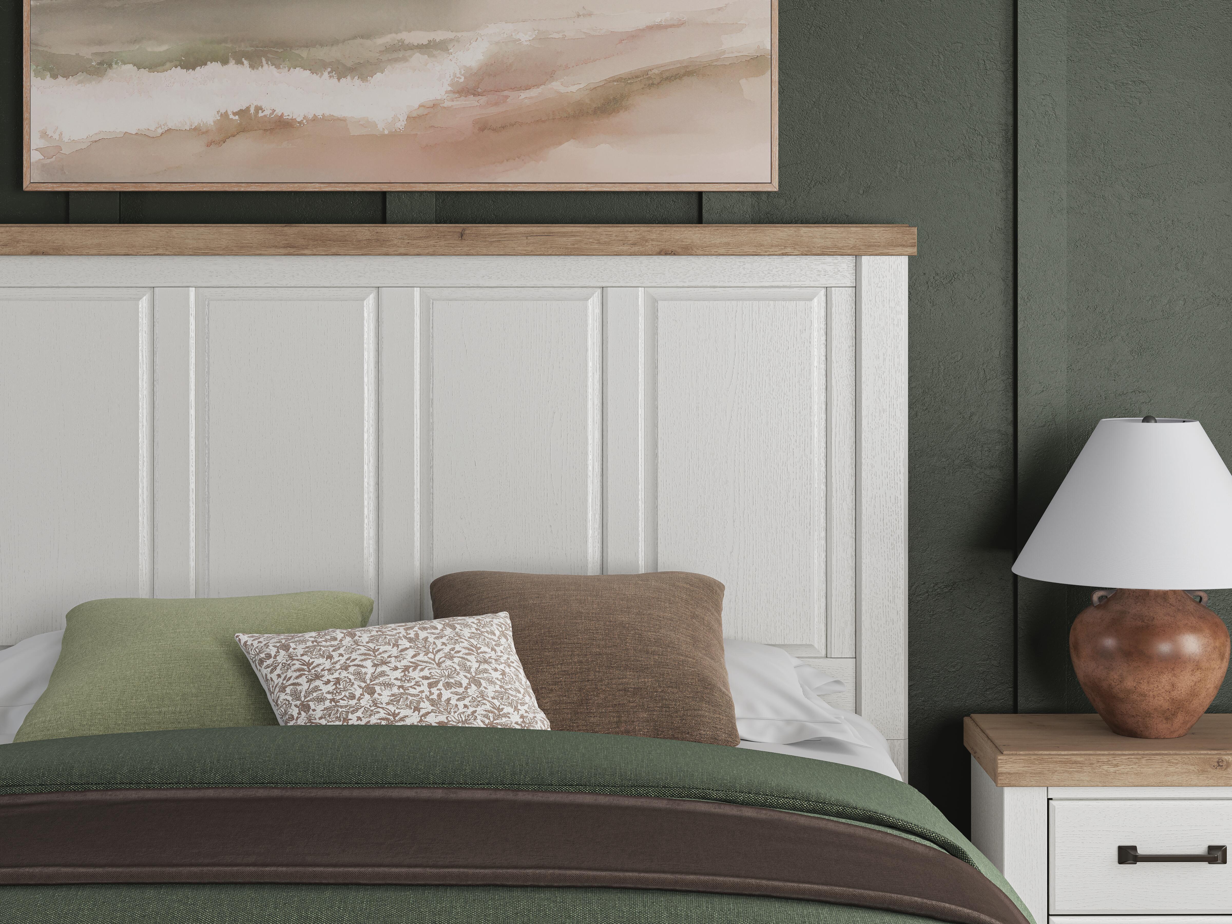 Savonport King Panel Bed with Storage