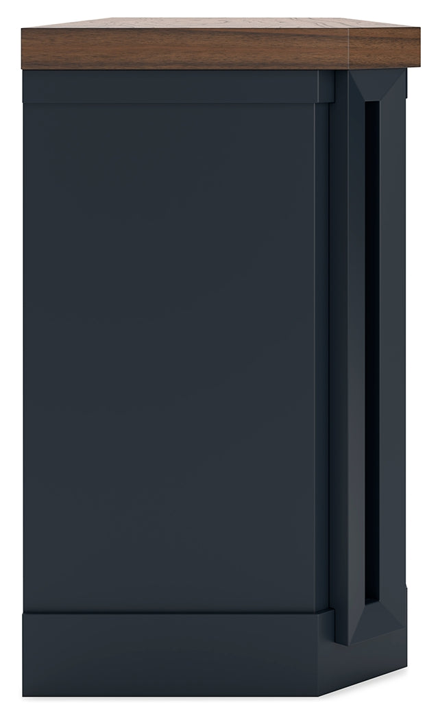 Landocken 83\" TV Stand