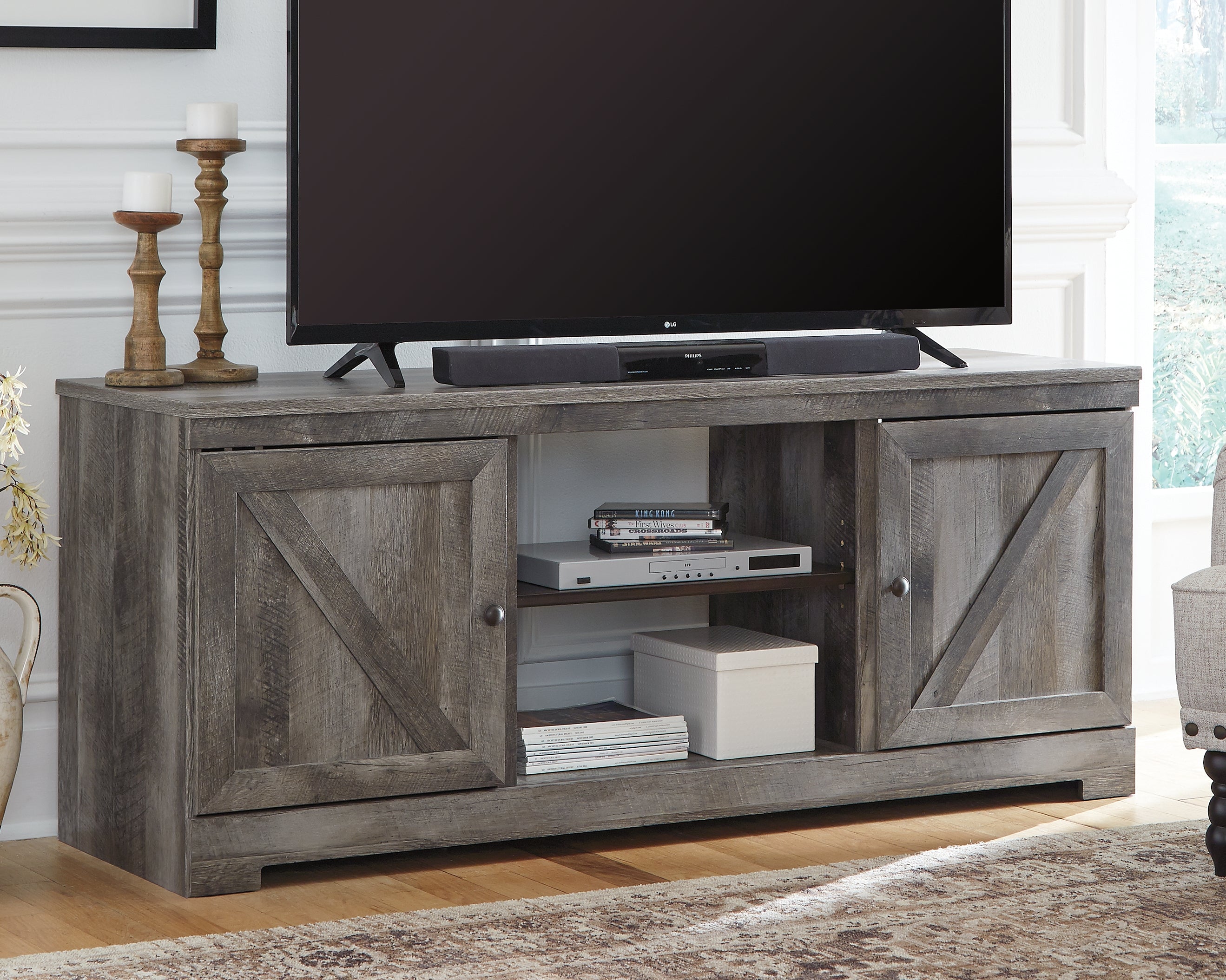 Wynnlow 63\" TV Stand