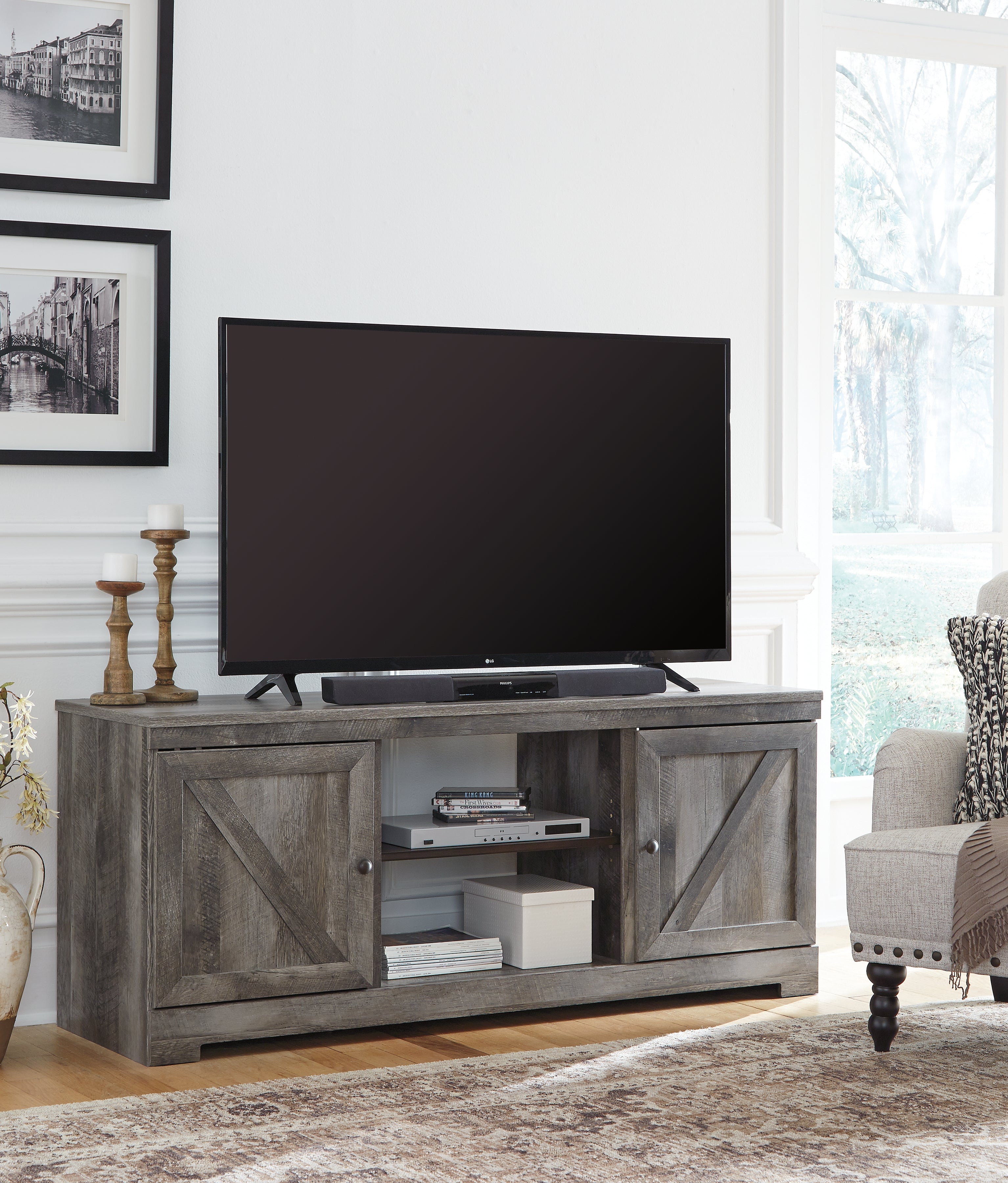 Wynnlow 63\" TV Stand