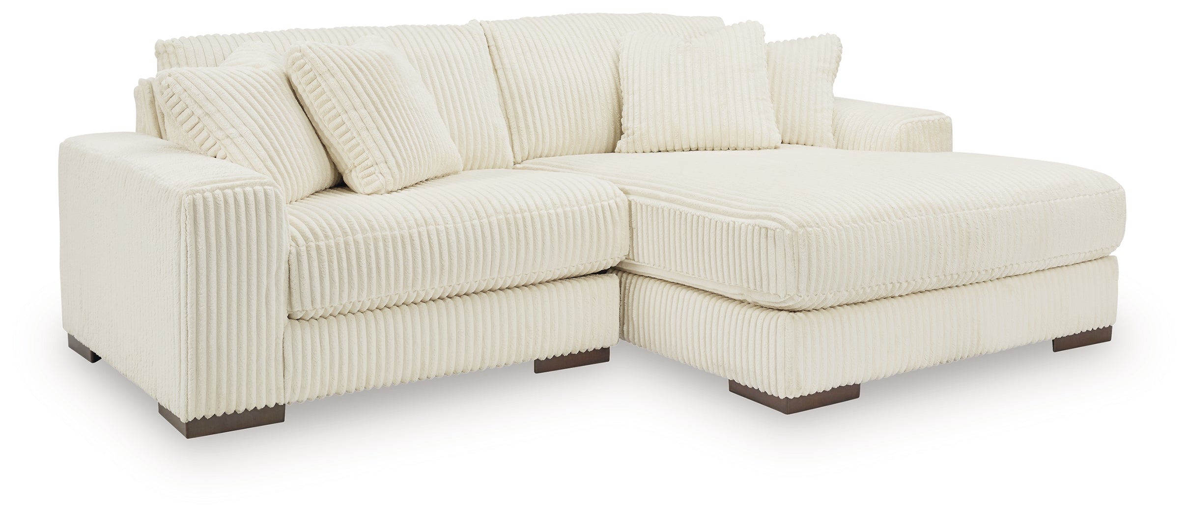 Lindyn 2-Piece Sectional with Chaise
