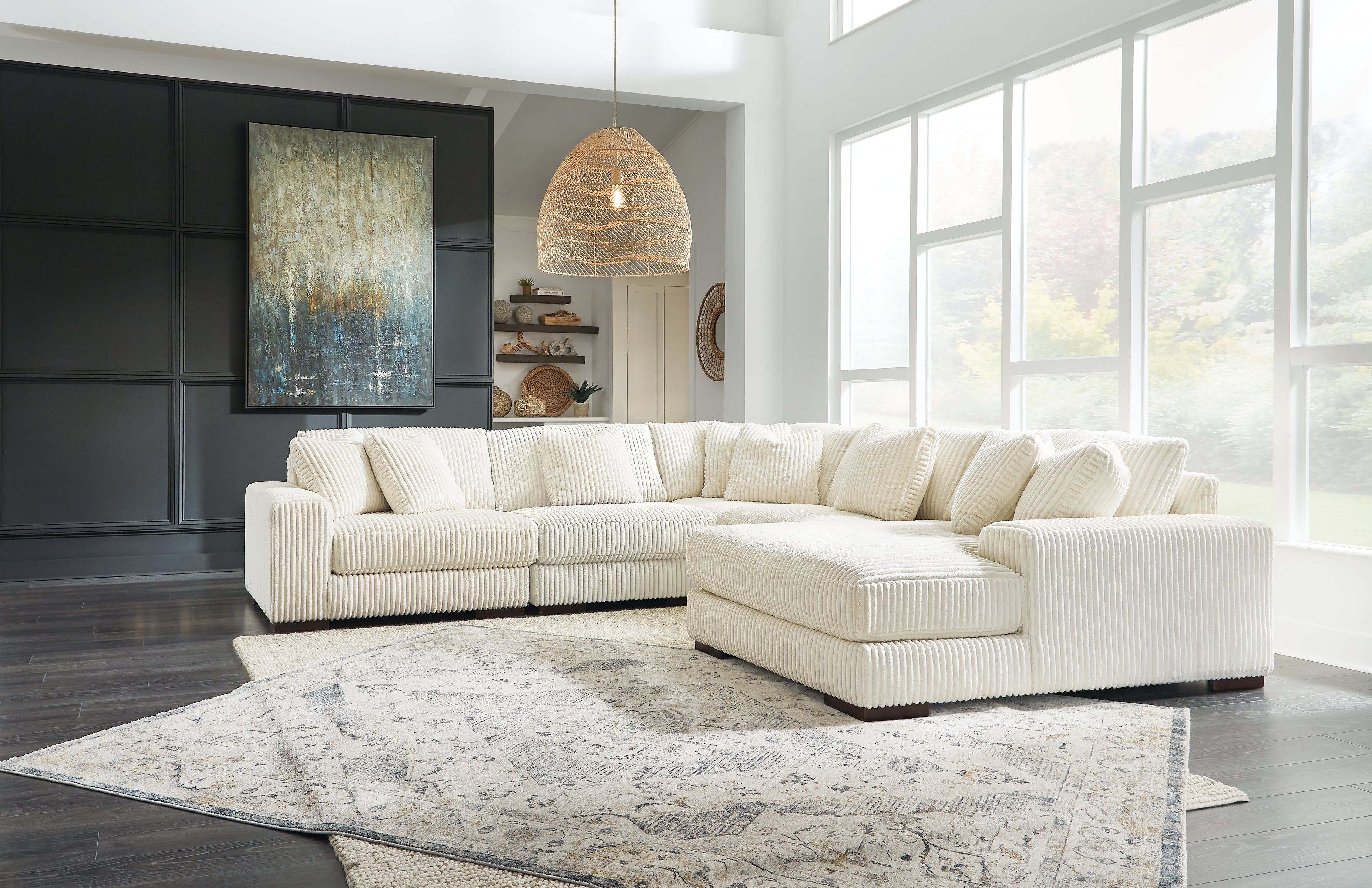Lindyn 5-Piece Sectional with Chaise