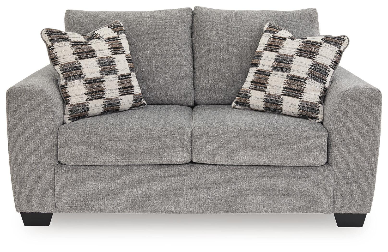 Loreo Loveseat