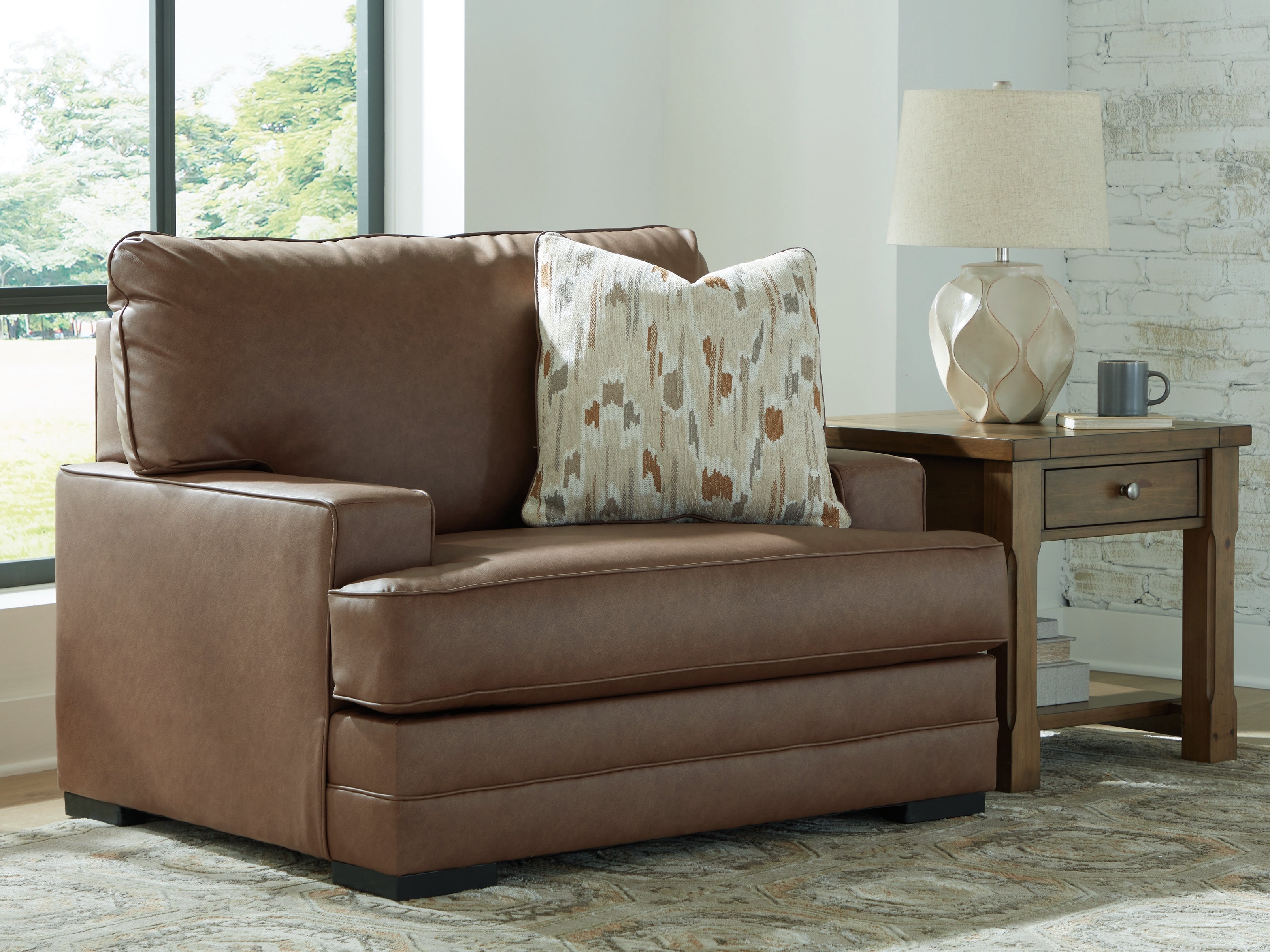 VillaCourt Oversized Chair
