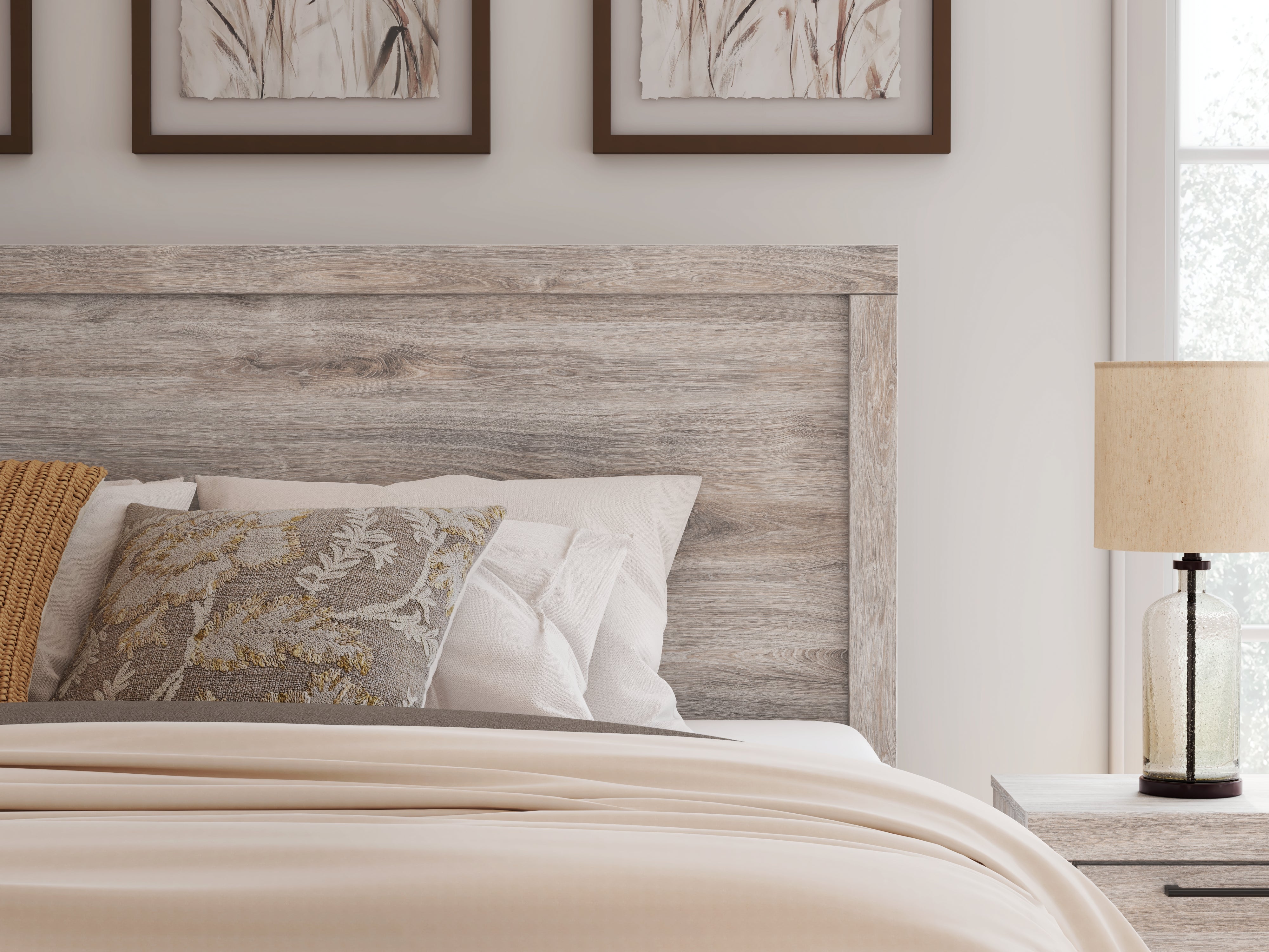 Broachmyn Queen Panel Bed