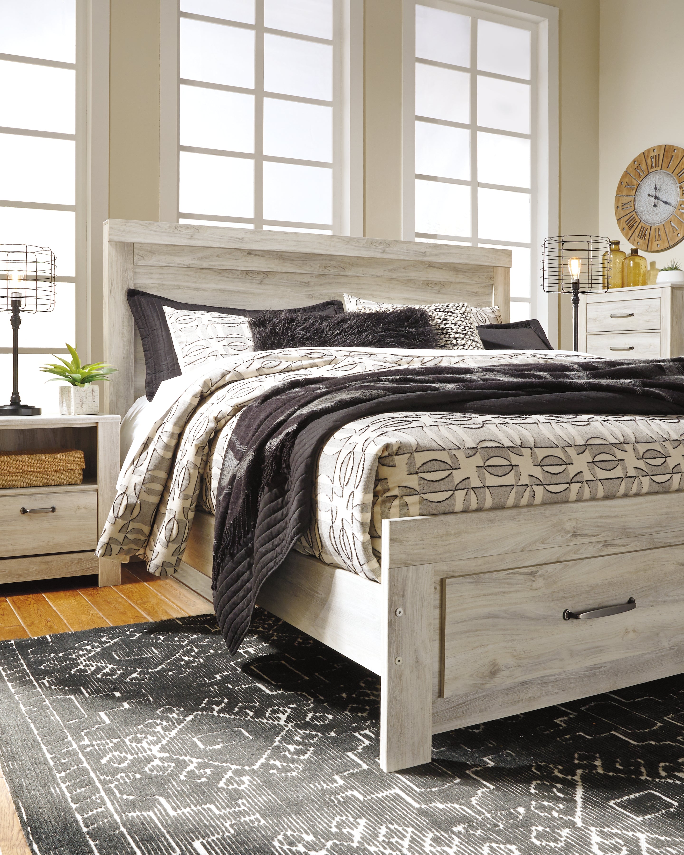 Bellaby King Platform Bed with 2 Storage Drawers