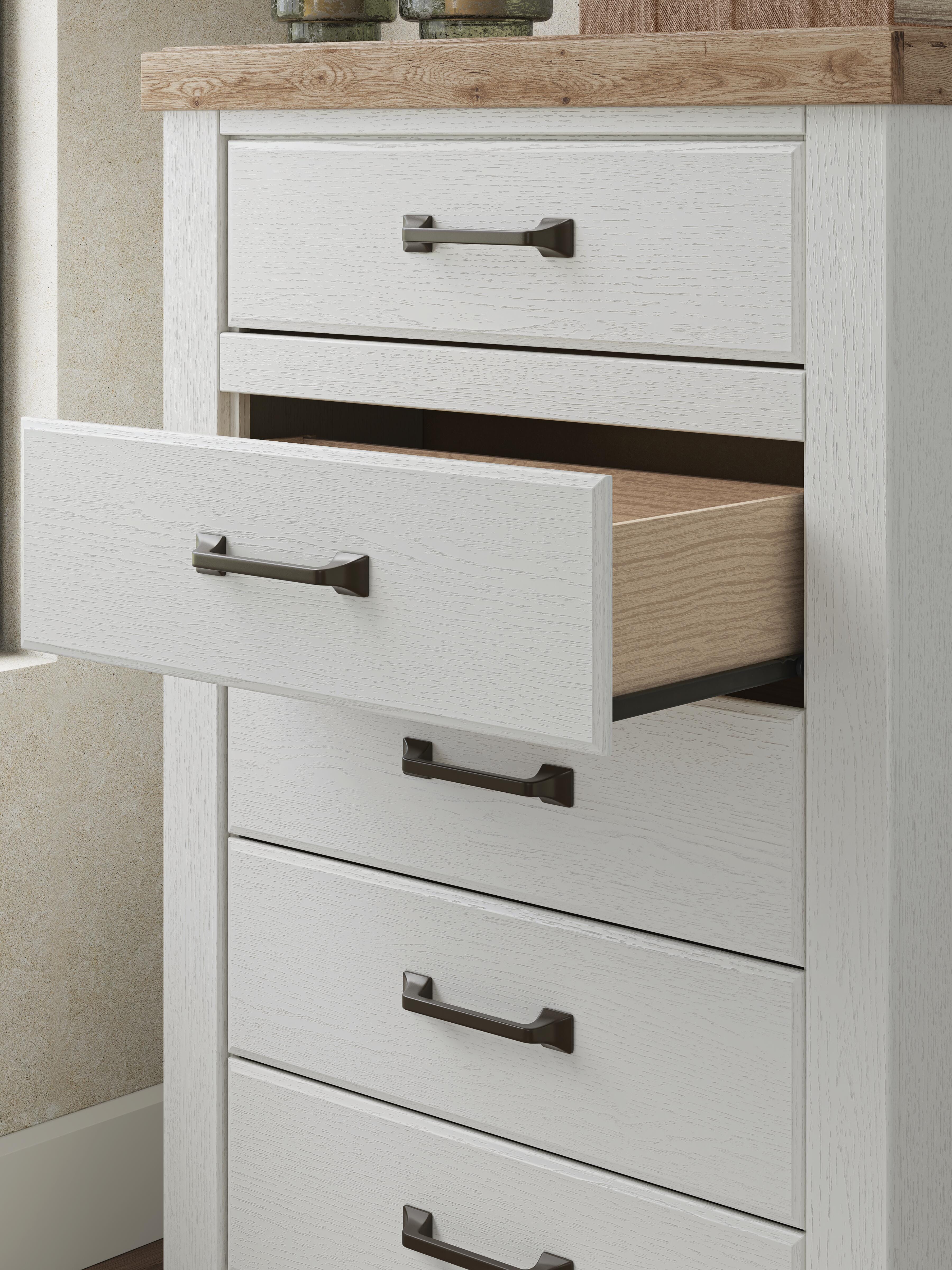 Savonport Chest of Drawers