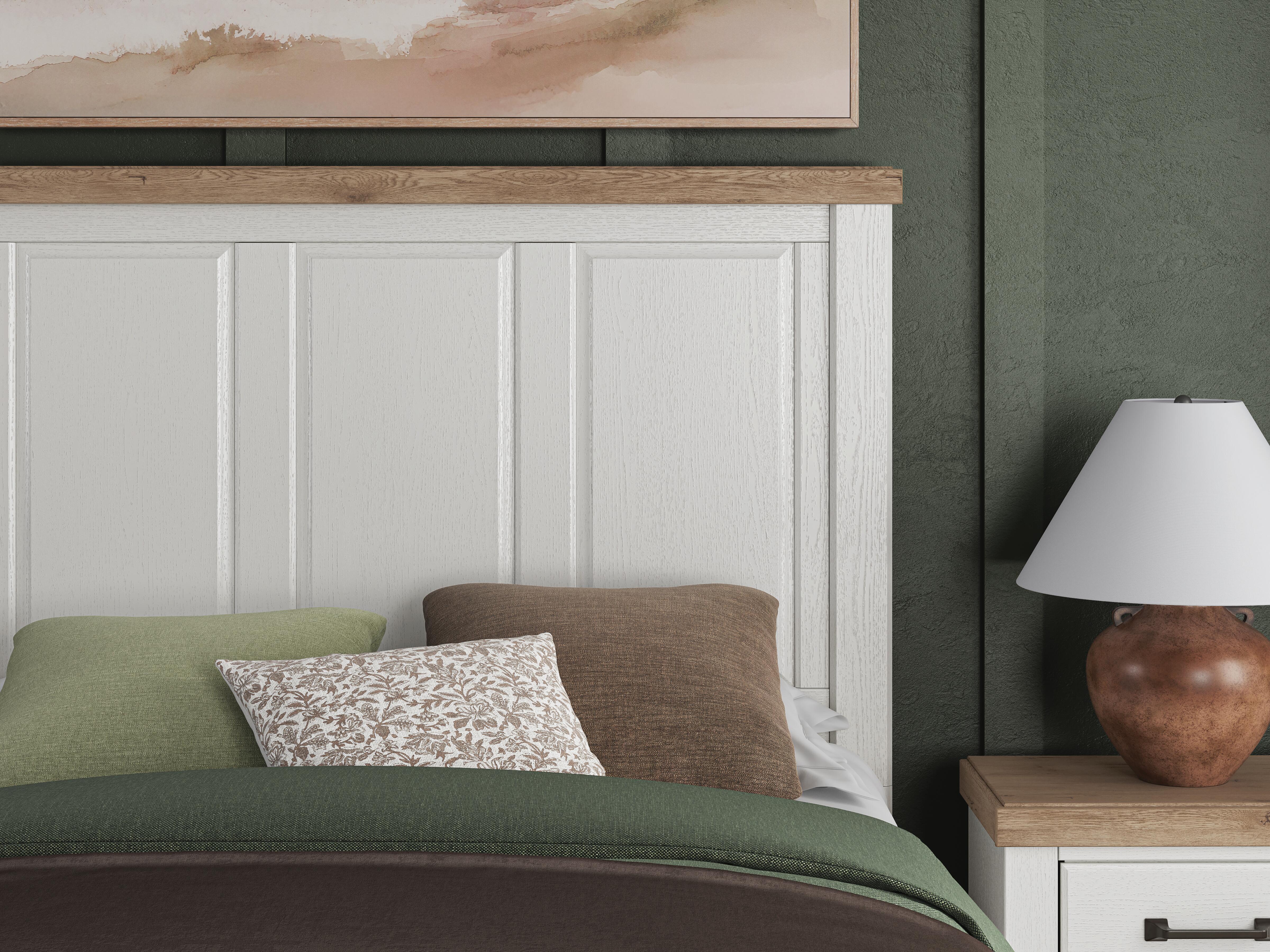 Savonport Queen Panel Storage Bed