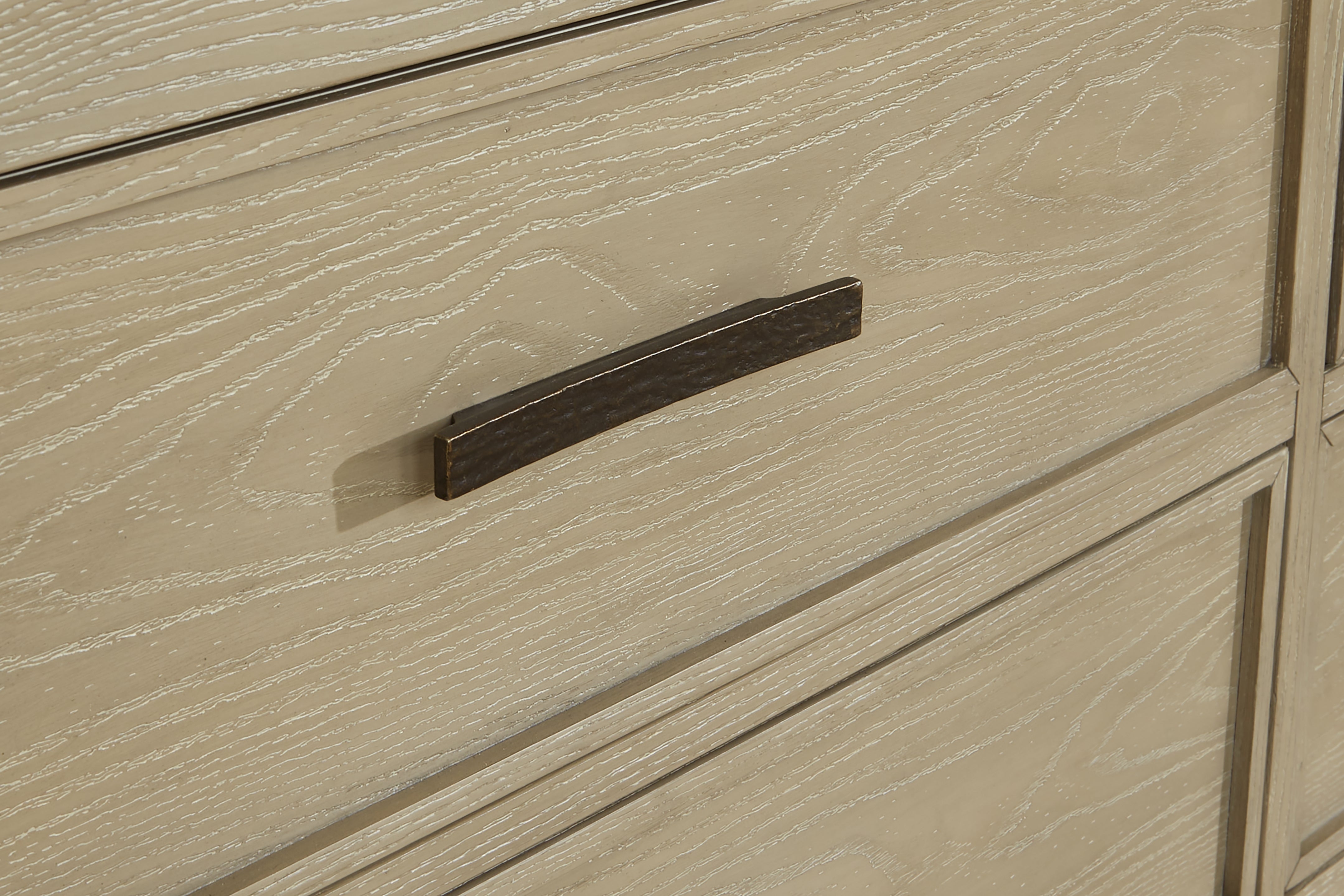 Calmoro Chest of Drawers