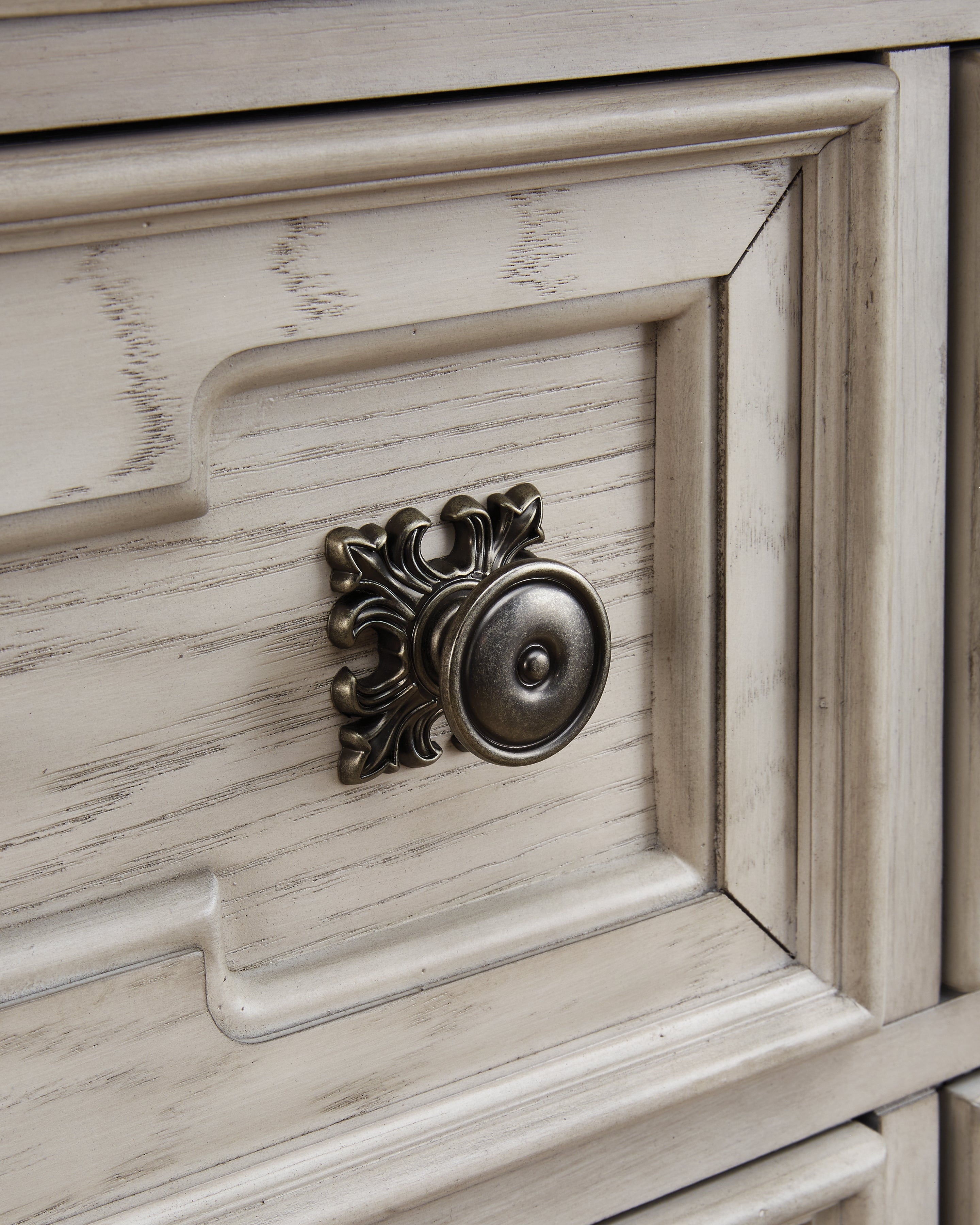 Bruchandi Dresser and Mirror
