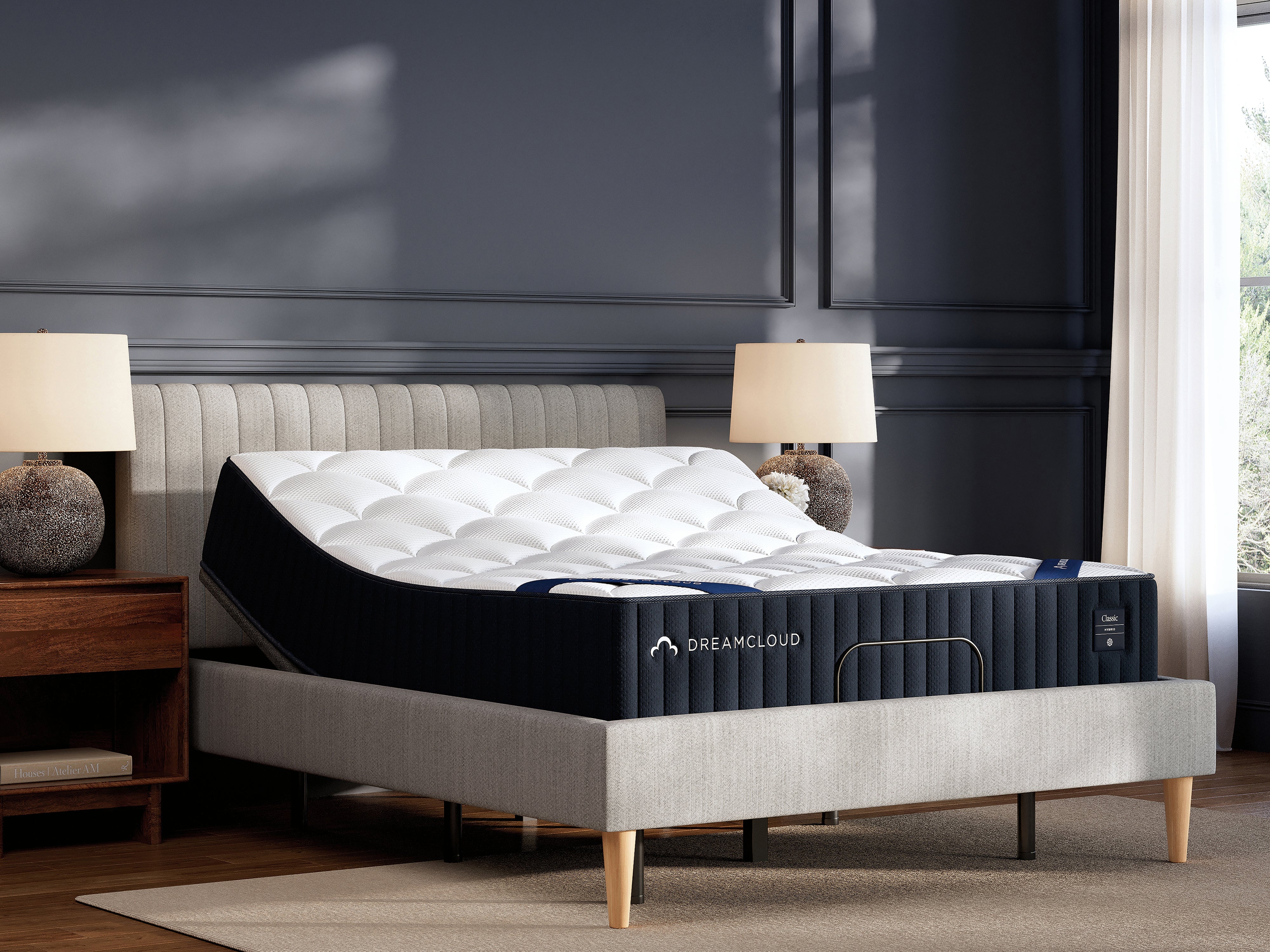 DreamCloud Classic Hybrid Queen Mattress