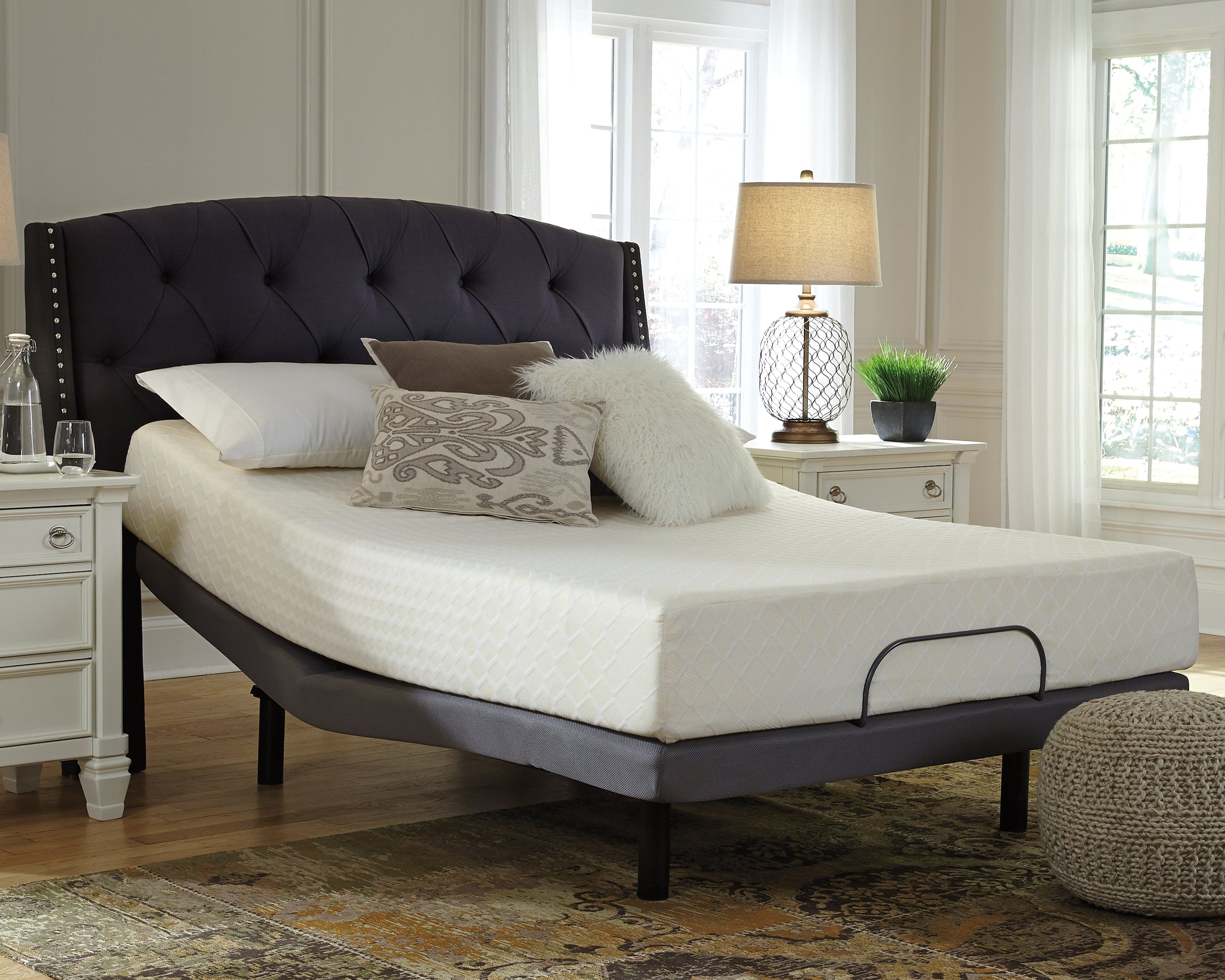 10 Inch Chime Memory Foam Queen Mattress in a Box