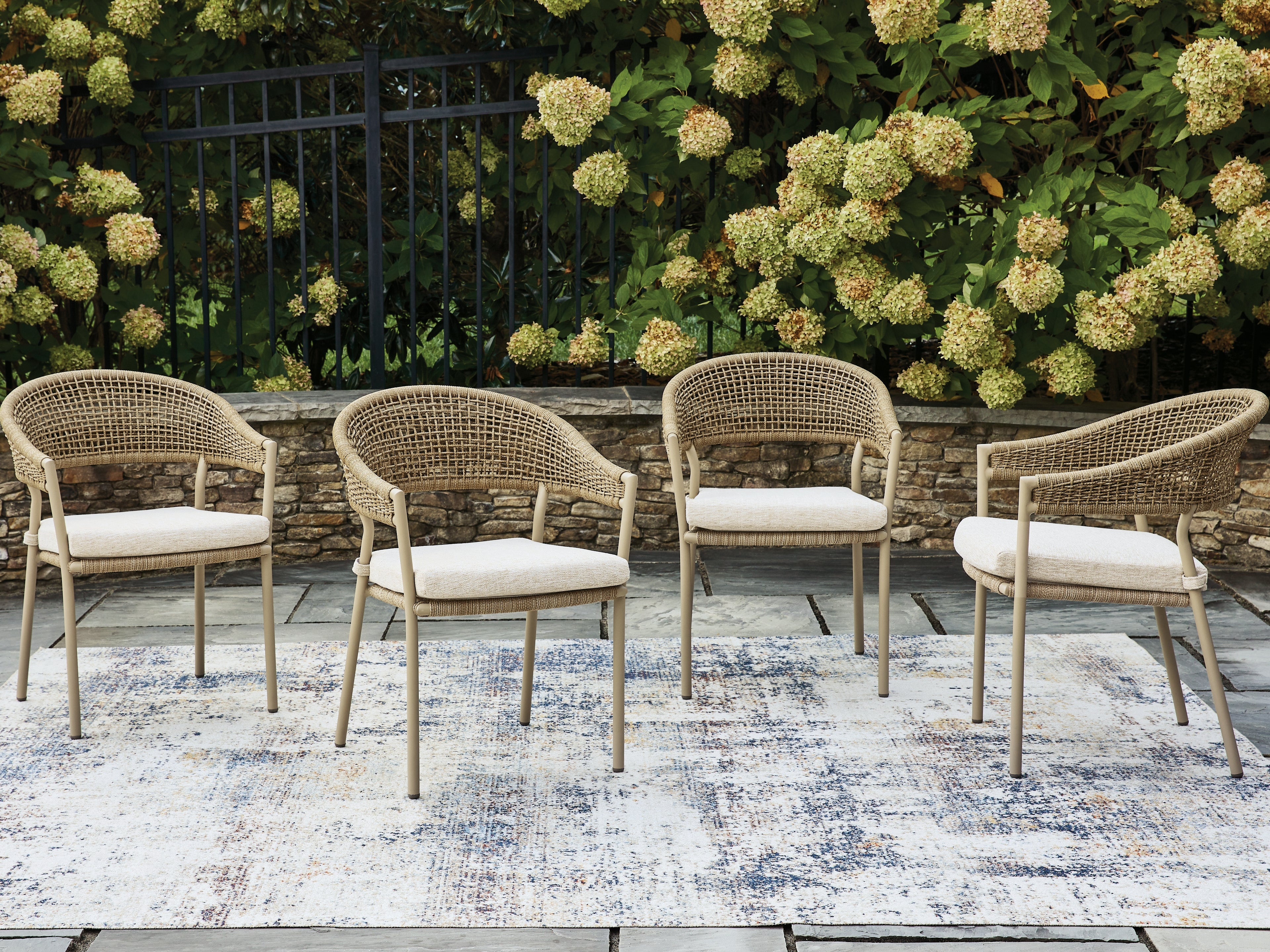 Orchard Beach Outdoor Arm Chair with Cushion (Set of 4)