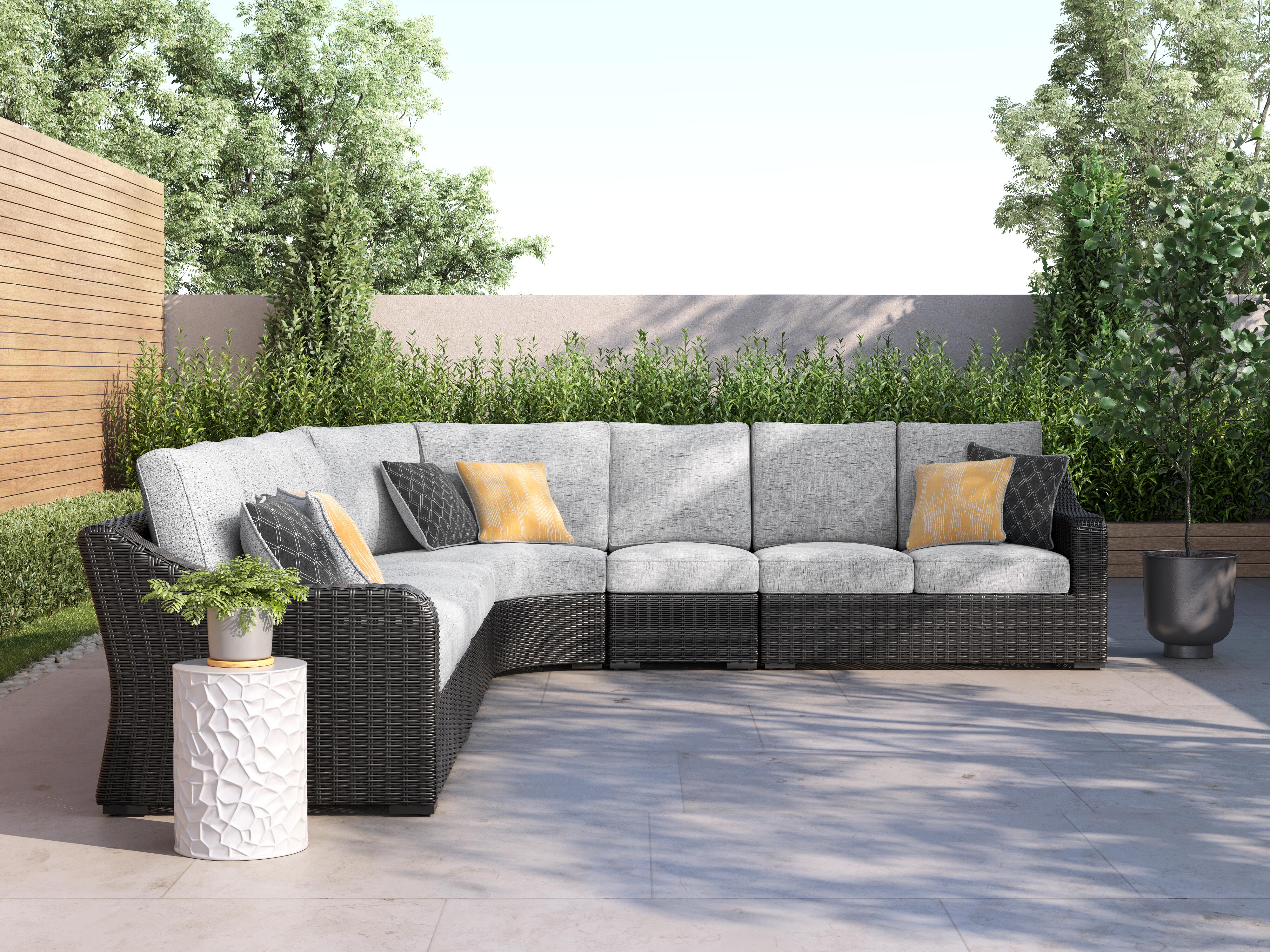 Beachcroft 6-Piece Outdoor Sectional